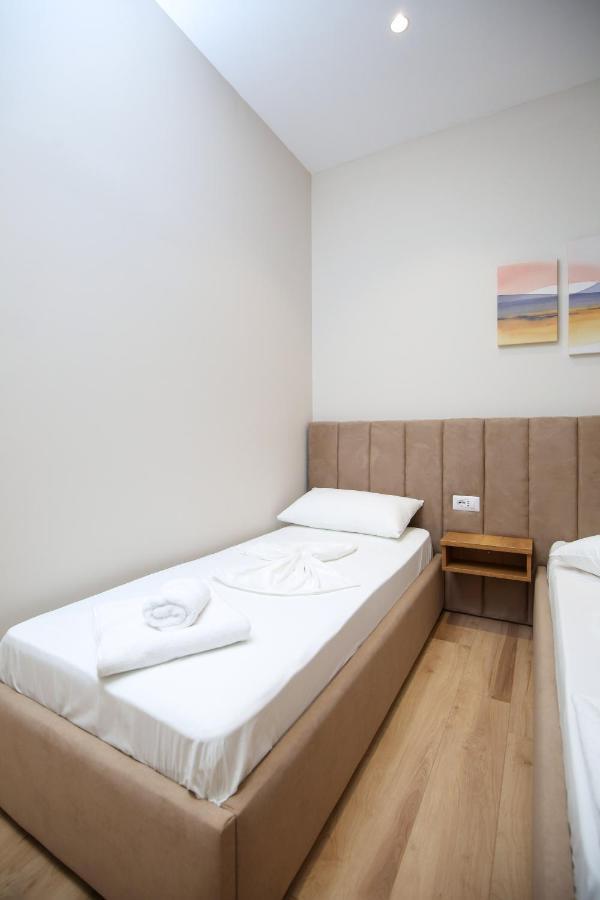 Hotel Amantia Orikum Zewnętrze zdjęcie